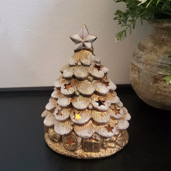 Gold Ceramic Christmas Tree Candle Holder - Picture 1 of 5